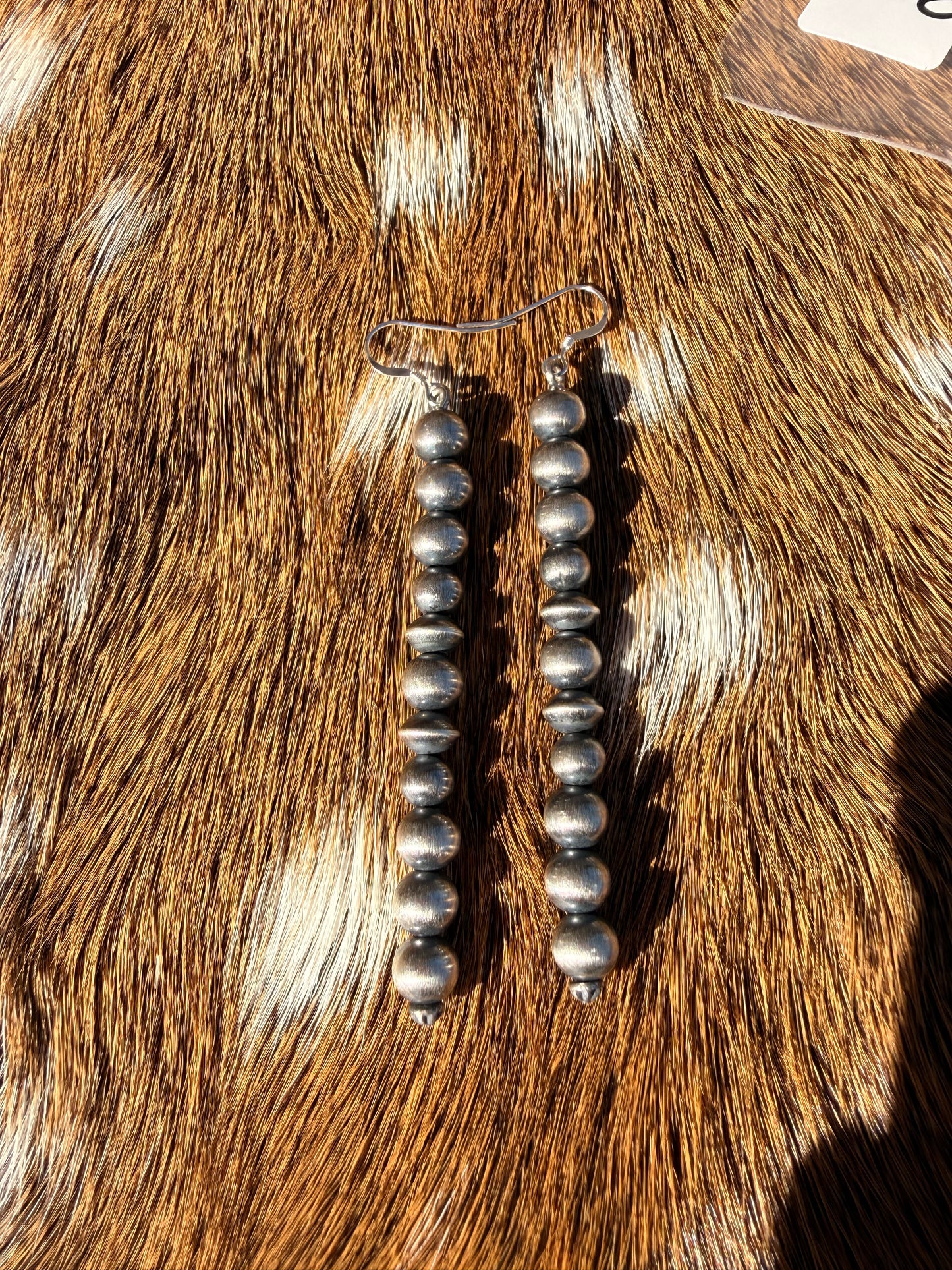 Dangle beaded earrings