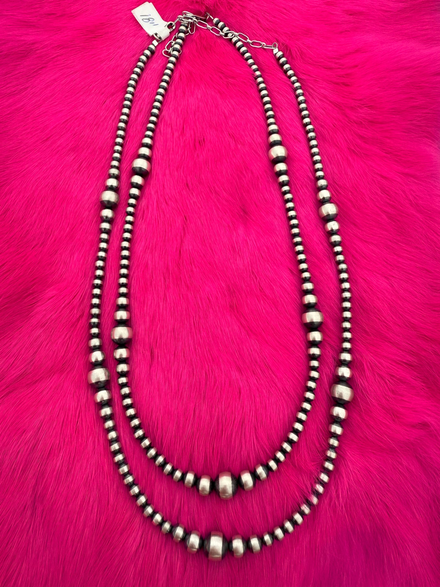 18” Graduated Silver Beaded Necklace