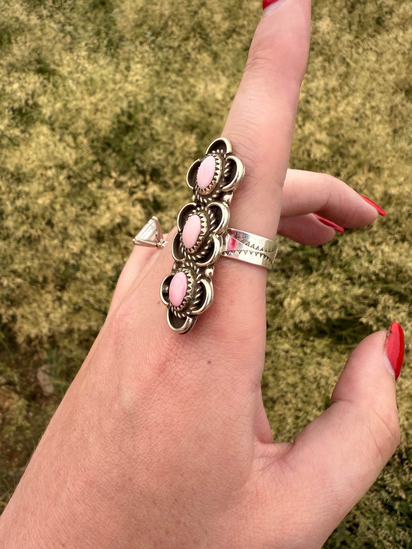 Adjustable Pink Conch Ring