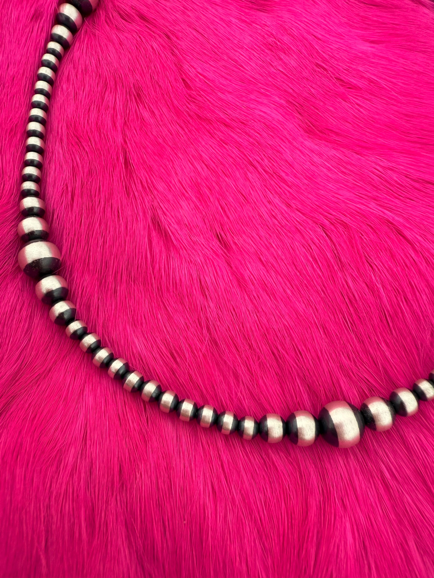 16” Graduated Silver Beaded