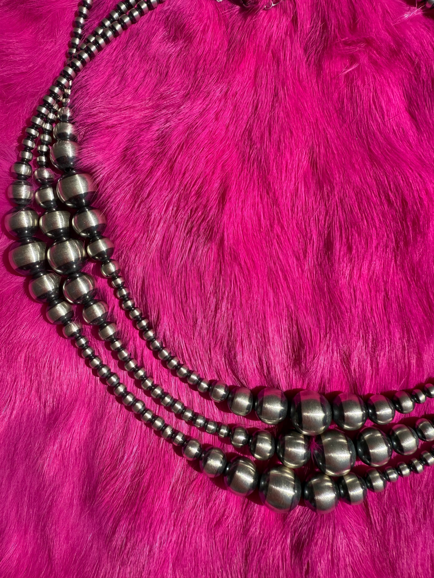 18 Graduated Silver Beaded Necklace