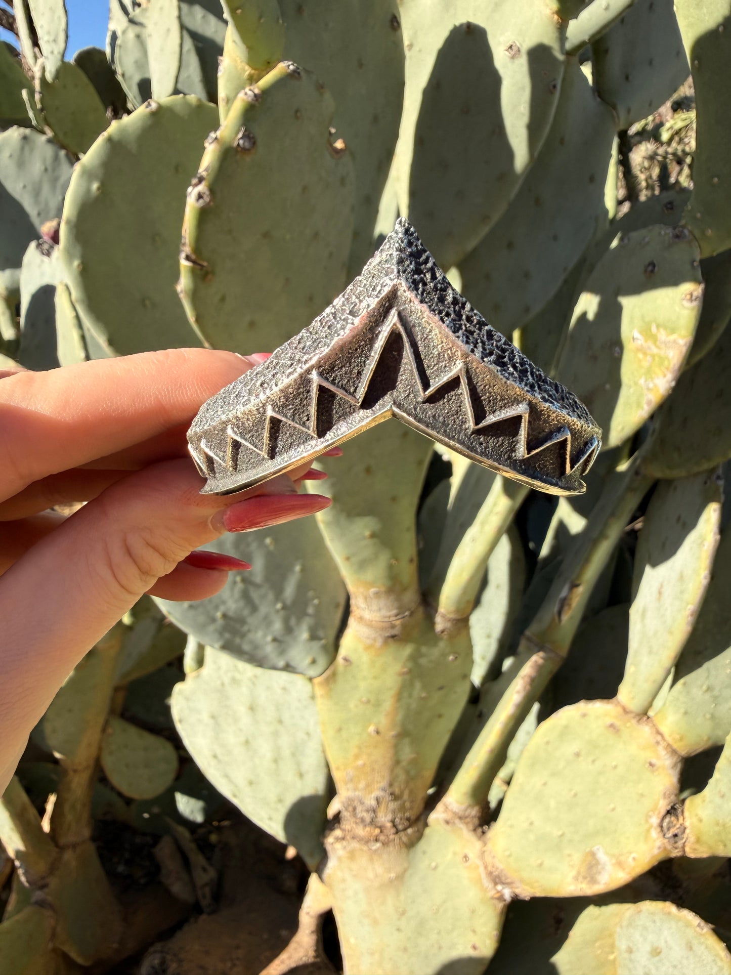 Tufa Cast Sweater cuff