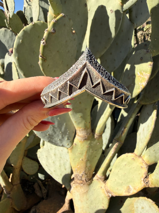 Tufa Cast Sweater cuff