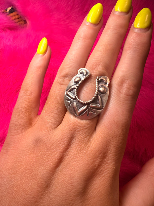 Adjustable Horse Shoe Ring