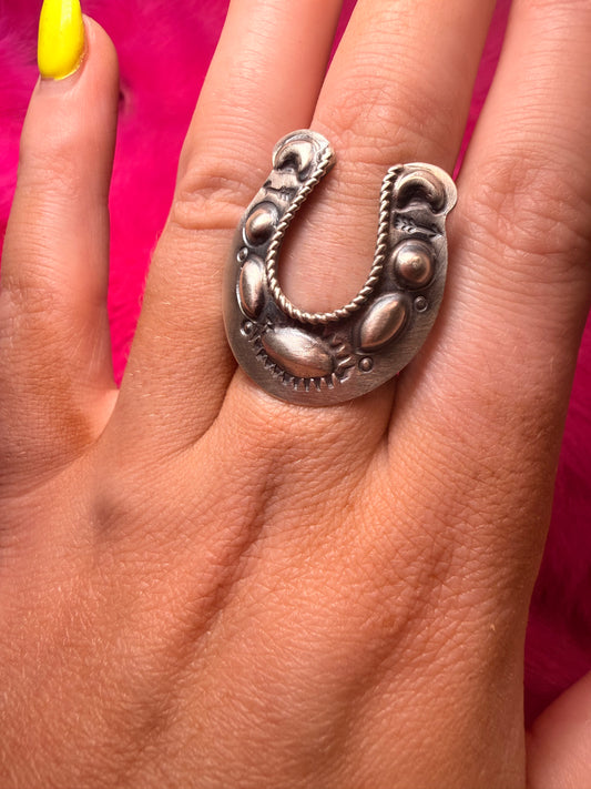 Adjustable Horse Shoe Ring