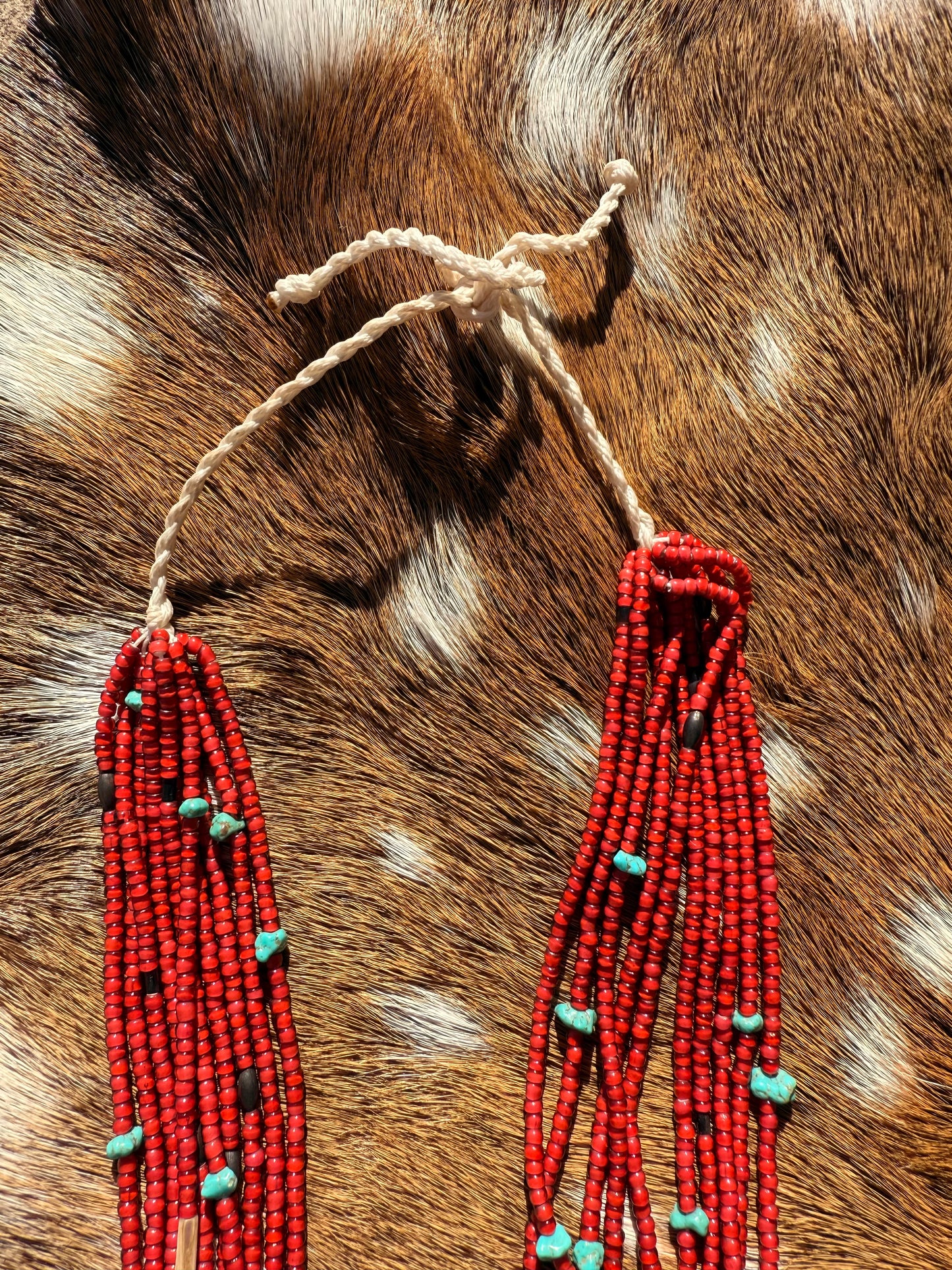 Glass beaded & shell necklace