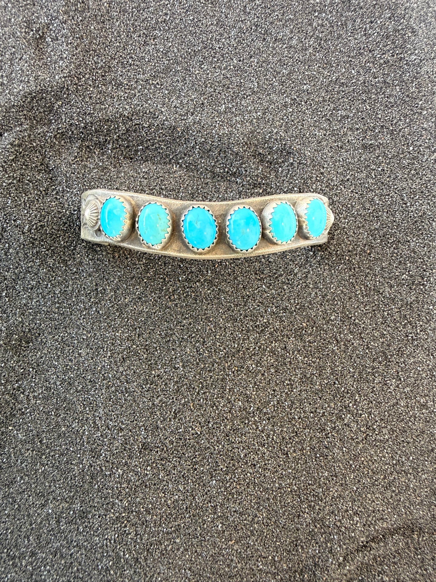 Tufa Cast Sweater cuff