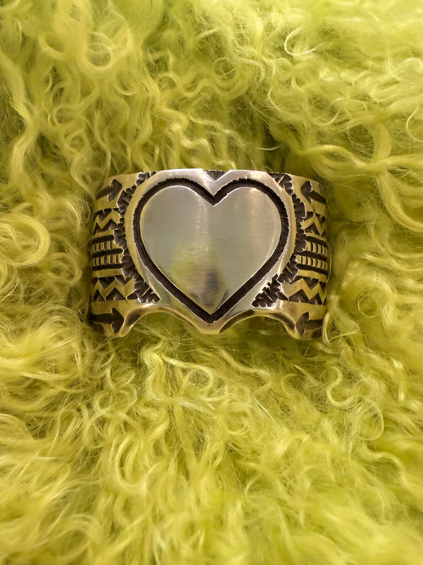 Elvira Bill cuff