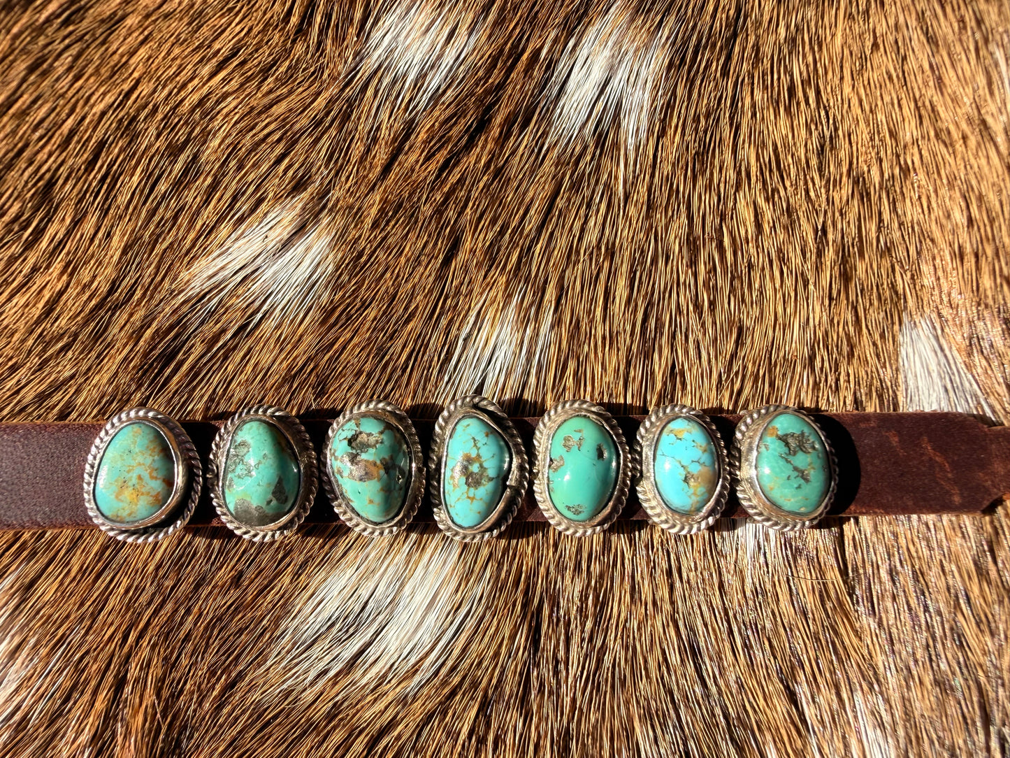 Leather turquoise bracelet