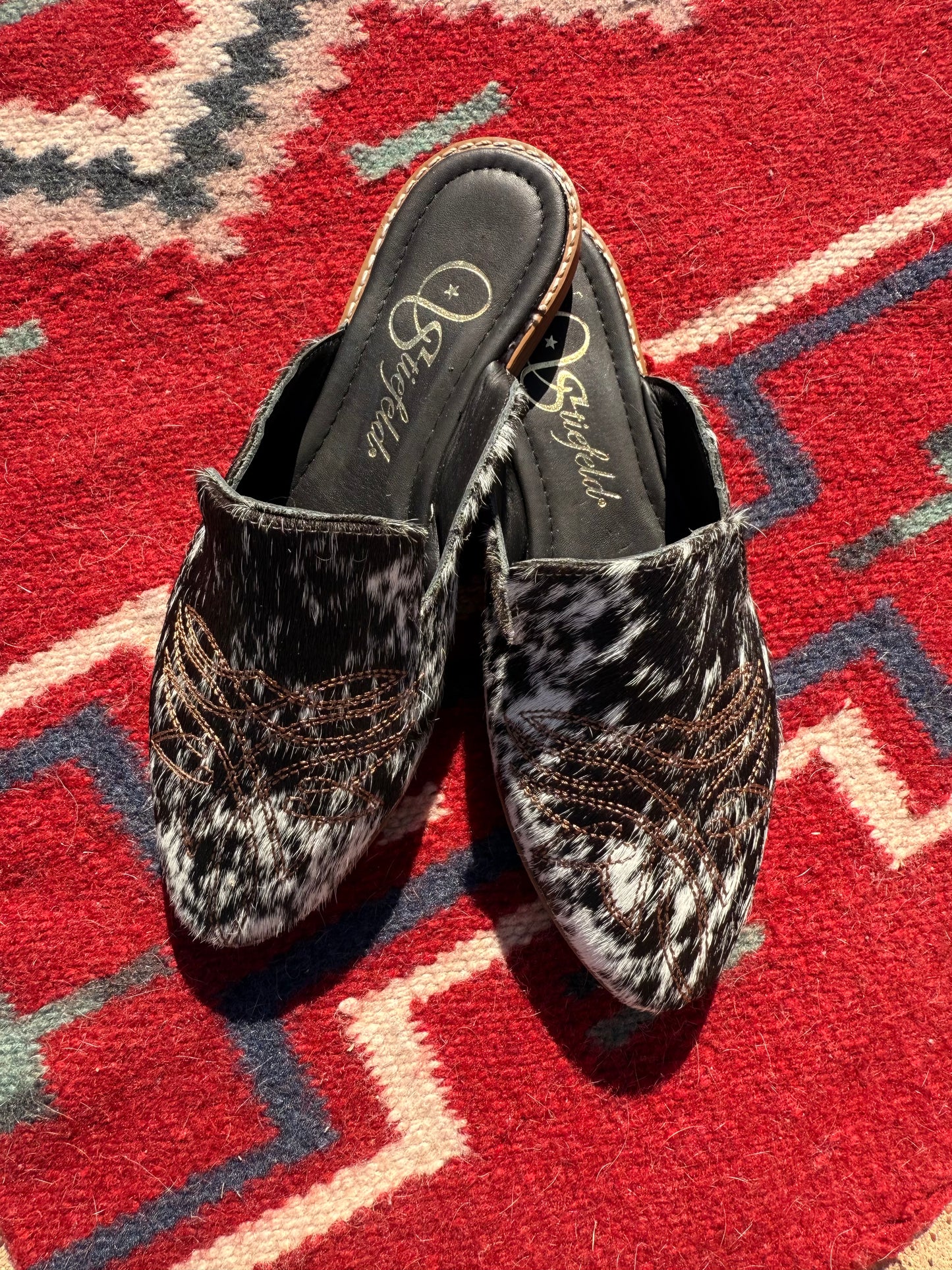Size 7 Cowhide Mule