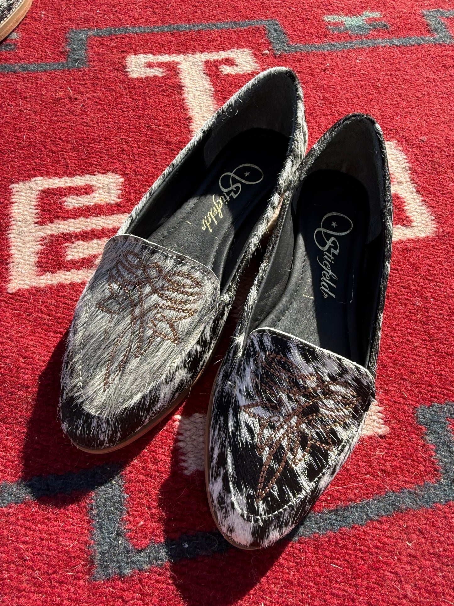 Size 6 cowhide Mary Jane