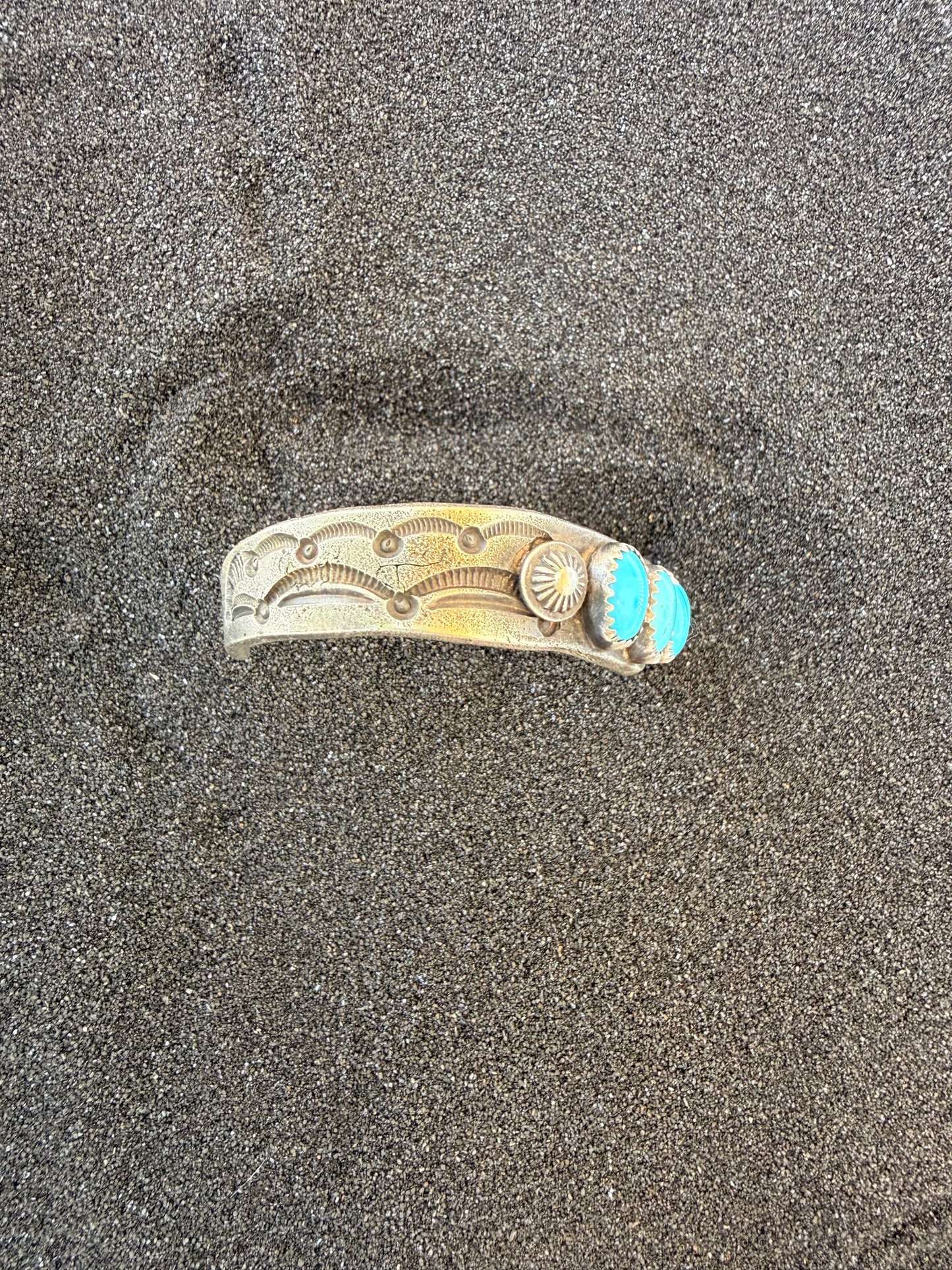 Tufa Cast Sweater cuff