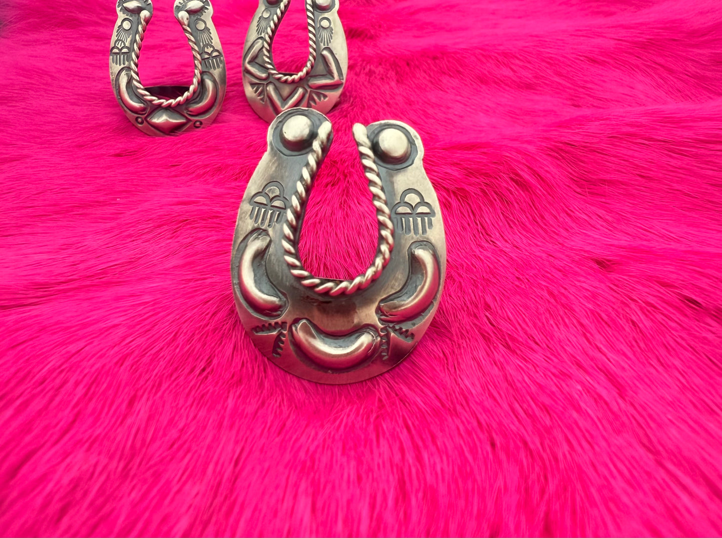 Adjustable Horse Shoe Ring