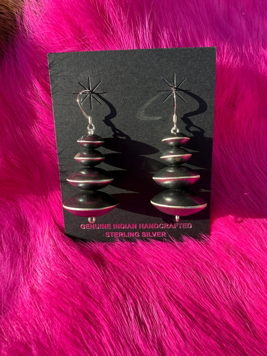Saucer Dangle earring