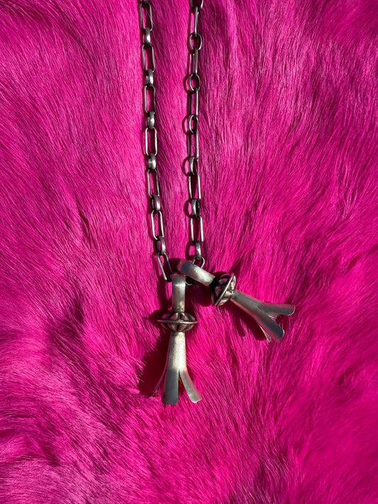 Auggie necklace
