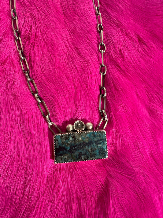 Kingmen bar Necklace