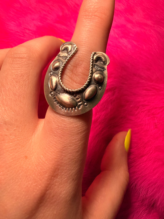 Adjustable Horse Shoe Ring